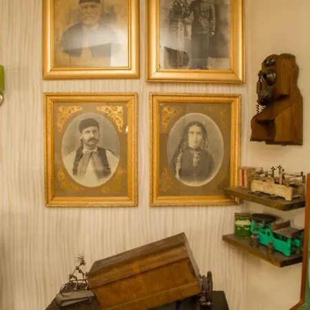 Niovi Otel 2*